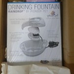 自動給水器が着たにゃん